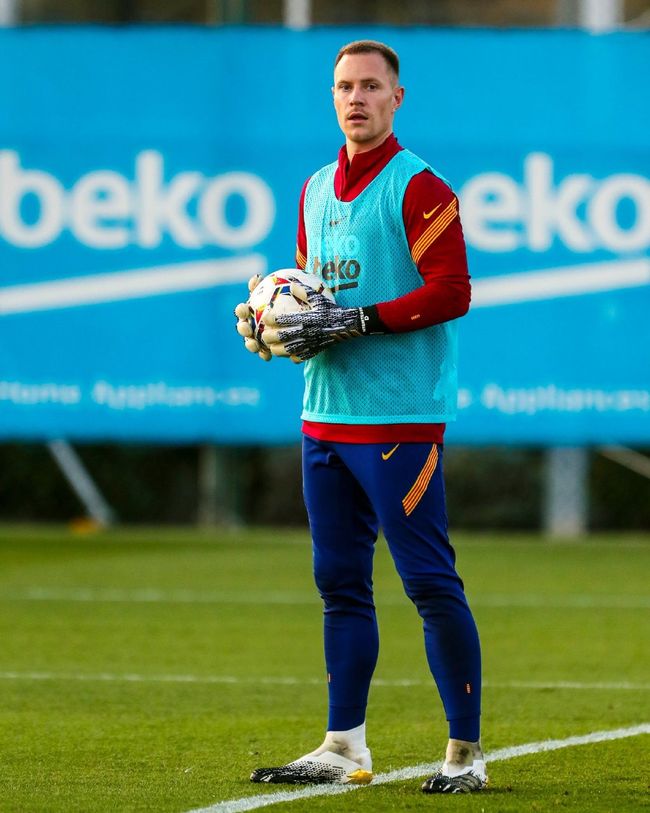 QS SPORTS包含巴塞罗那发布备战花絮，今晨远射贴柱，NBA季后赛任务艰巨，资深球员宣示担当的词条