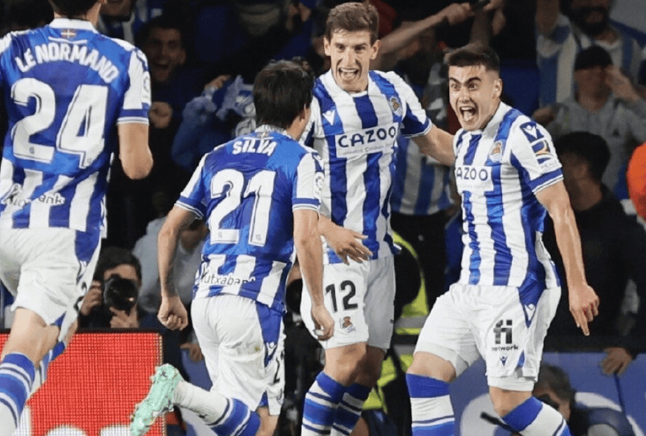 皇家社会发布备战花絮；集结日单刀错失；欧联任务艰巨；年轻球员得到机会的简单介绍